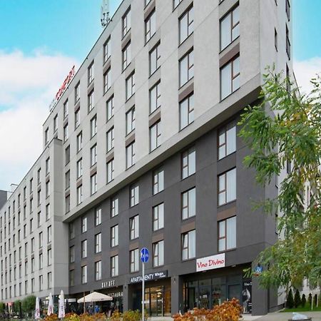 Apartament W Warszawie Dedykowany Parking Podziemny W Cenie, Wifi, Blisko Centrum New Apartment In Warsaw Finished To A High Specification Fitted Out To A High Standard On The 7Th Floor, Wifi, Underground Parking Price Included Exterior foto