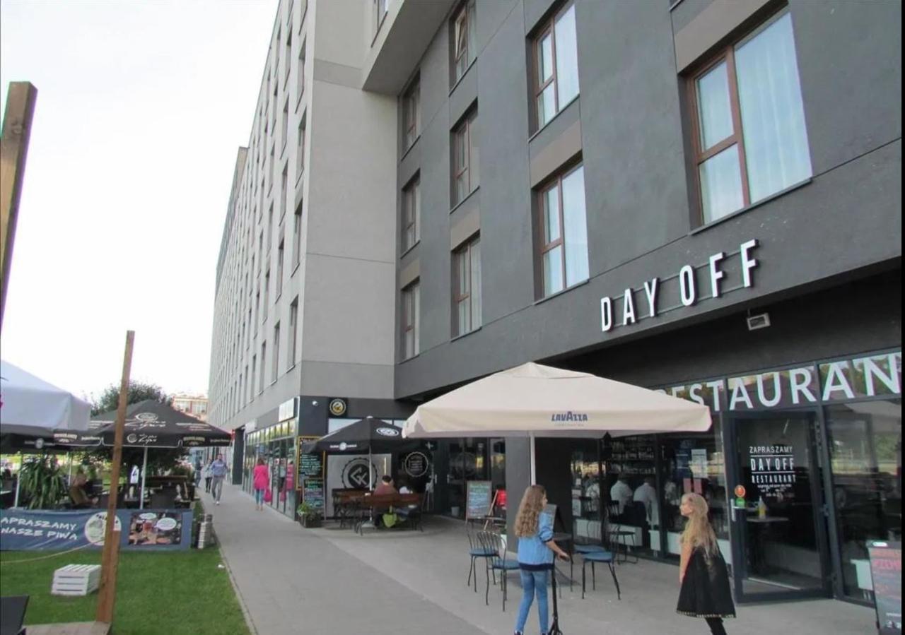 Apartament W Warszawie Dedykowany Parking Podziemny W Cenie, Wifi, Blisko Centrum New Apartment In Warsaw Finished To A High Specification Fitted Out To A High Standard On The 7Th Floor, Wifi, Underground Parking Price Included Exterior foto